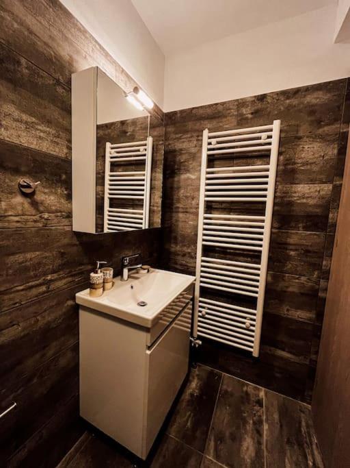 Escala Luxury Loft 2 In The Center &Free Parking Apartment Volos Bagian luar foto